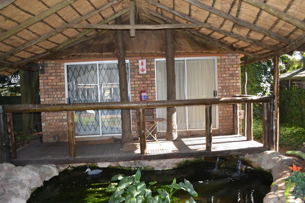 Willow Tree Guest House Kempton Park Exterior foto