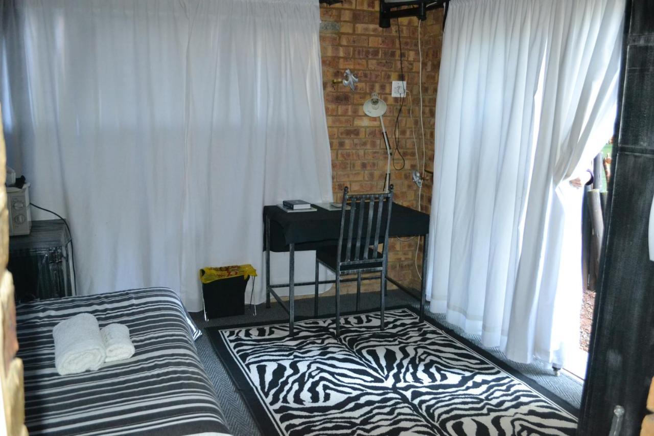 Willow Tree Guest House Kempton Park Exterior foto